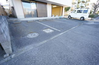 【駐車場】