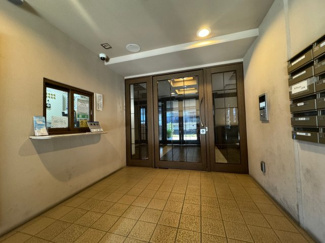 【エントランス】