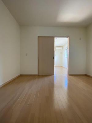 【洋室】 | ジャルダンロゼ平尾 | 別号室の写真になります。現況優先。