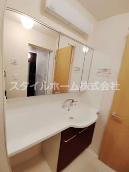 【洗面所】 | Ｄ－ｒｏｏｍやまは　B | イメージ写真です。