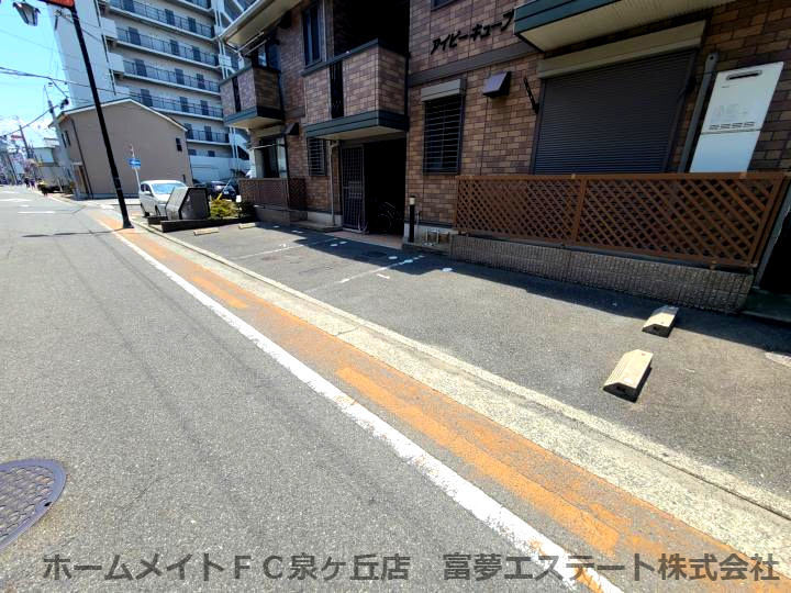 アイビーキューブの駐車場