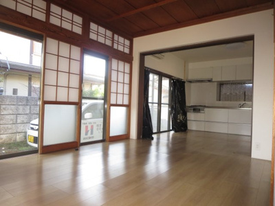 【居間・リビング】 | 出水8丁目戸建