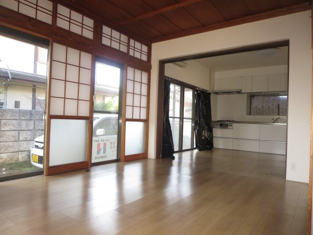 【居間・リビング】 | 出水8丁目戸建