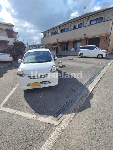 パイナップル荘の駐車場