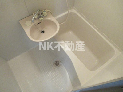 【浴室】 | ランドハウス（弥刀賃貸） | きれいなお風呂です