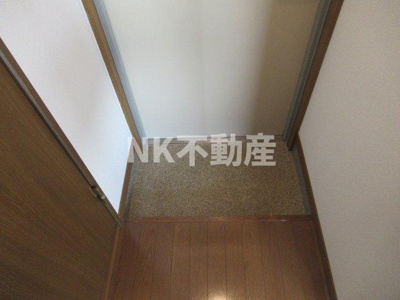 【玄関】 | ランドハウス（弥刀賃貸） | 落ち着いた玄関です
