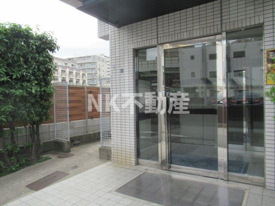 【エントランス】 | マンションプレザント（荒本賃貸） | 落ち着いたエントランスです