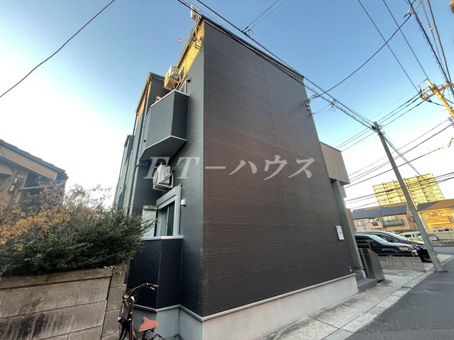 アレーゼ本大久保のエントランス