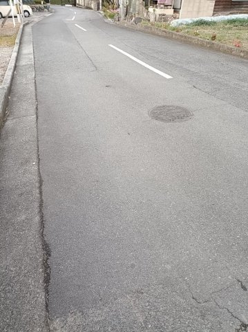 西条市西田甲土地【546】155.91坪の前面道路含む現地写真