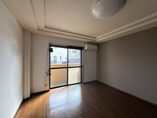 パーソナル飯田１２の居間・リビング