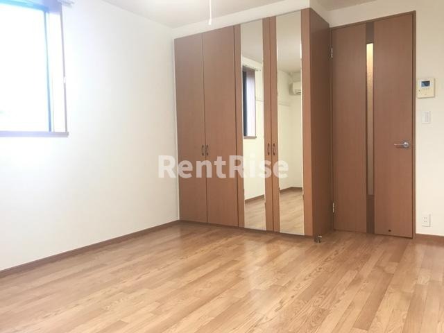 スマイリーハウス夢の洋室|洋室