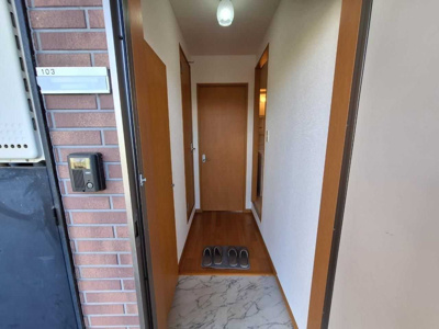 【玄関】 | アムールLisBlanc