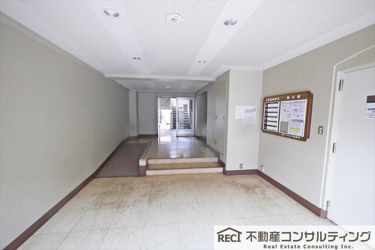 オリーブハイツ北青木のエントランス