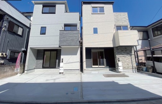 新築戸建（川崎区鋼管通1丁目）2号棟の外観|新築戸建　JR南武線「小田栄」駅 徒歩11分　3SLDK　ファミリークローゼット　駐車スペース2台可能 平坦　前面南道路　買い物施設充実　フラット35SBタイプ　省エネ基準適合住宅　大型パントリー
