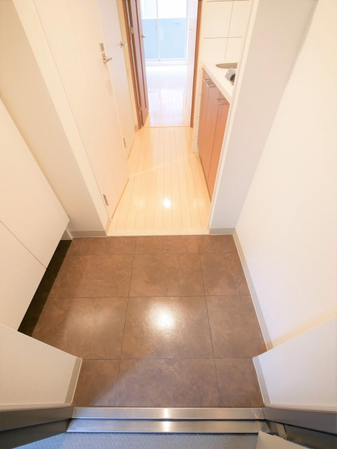 大阪市中央区農人橋１丁目の賃貸マンションの玄関