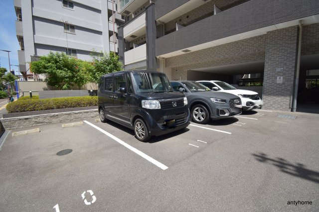 エスリード新大阪レジデンス　仲介手数料無料の駐車場