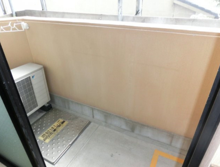 日吉壱番館のバルコニー|バルコニーからの眺めを楽しみながら食事をしませんか