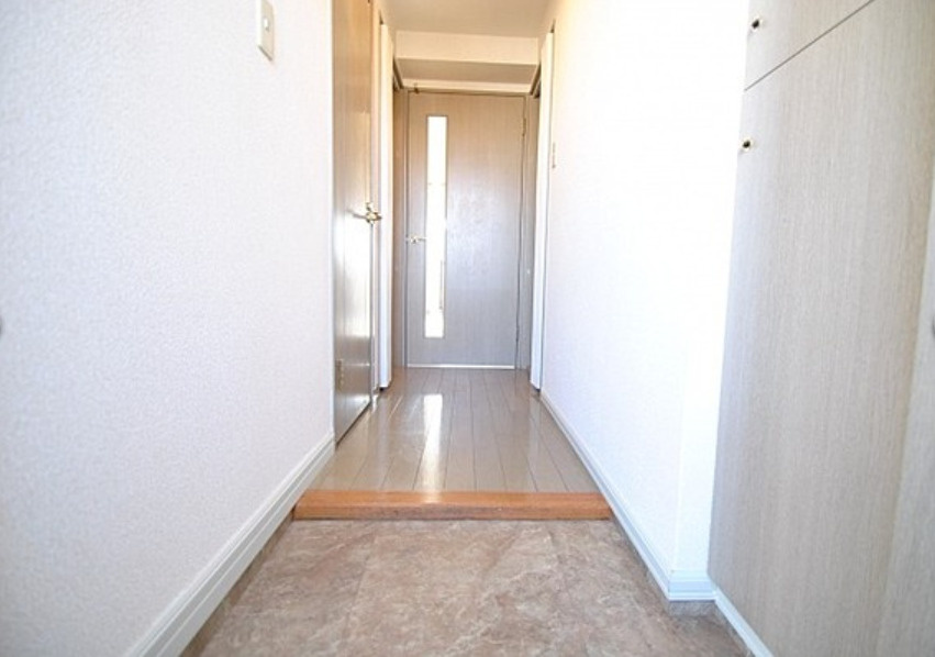 日吉壱番館の玄関|シンプルで使いやすい玄関です