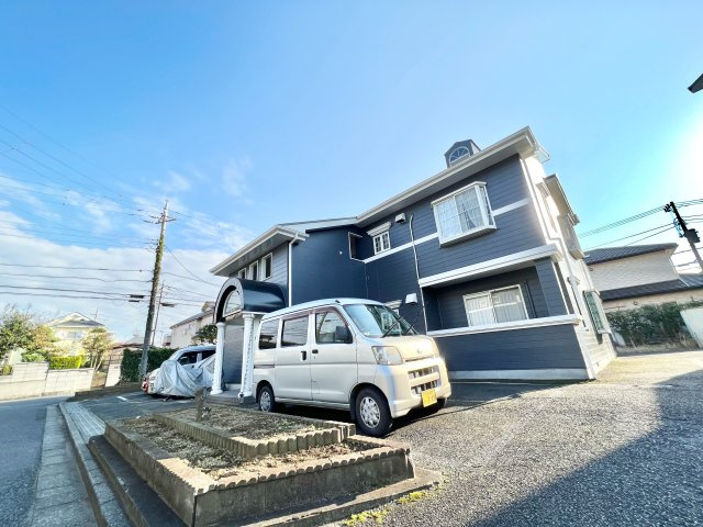 サントップタウンズ3号棟の駐車場|カースペースがあります