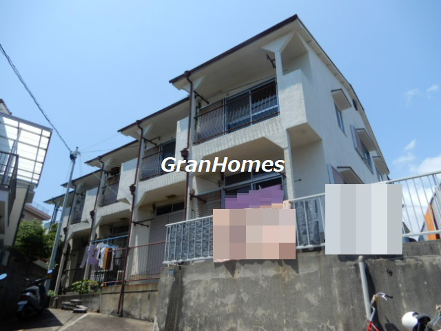 塩屋グリーンハイツの外観