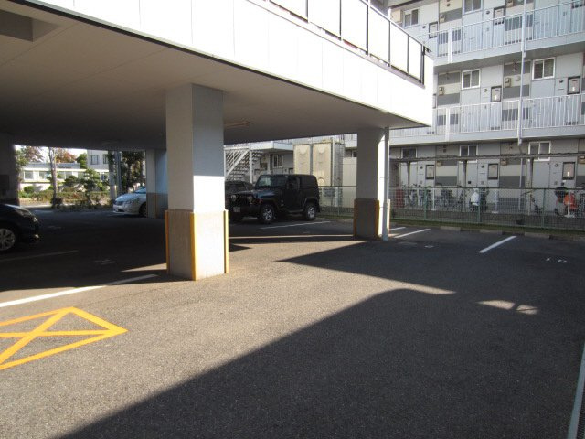 【駐車場】