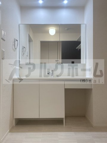 カーサデルソーレの独立洗面台