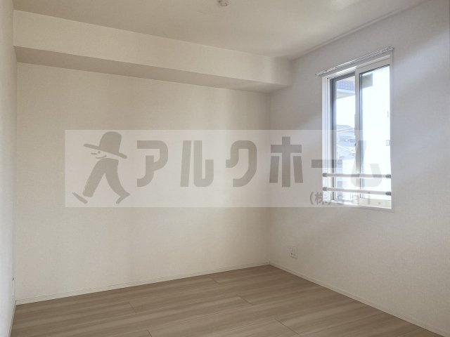 カーサデルソーレの洋室