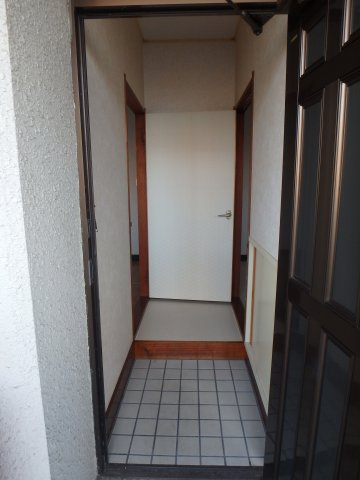 大和サンパークヒルの玄関