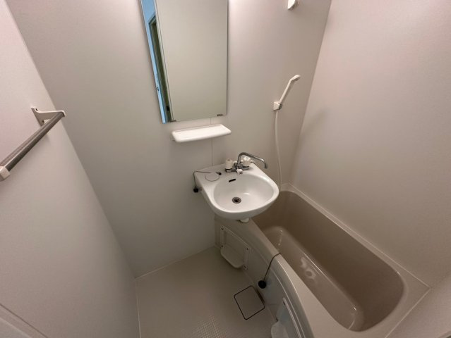 メゾンマサコ21の浴室