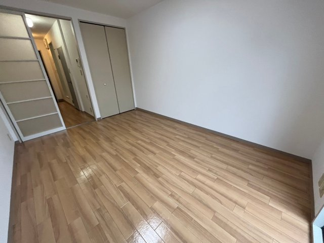 ヘスティア御影D棟の洋室