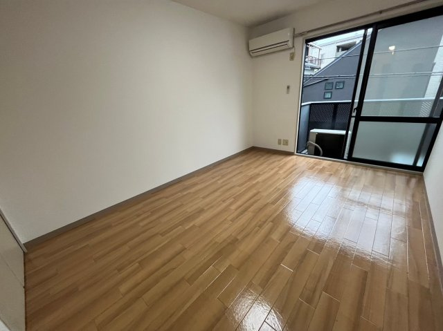 ヘスティア御影D棟の居間・リビング