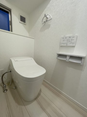 【トイレ】 | 衣川３丁目 | シンプルでシャープなフォルムは、そのデザイン性だけでなく汚れが拭きやすくお手入れ簡単です。