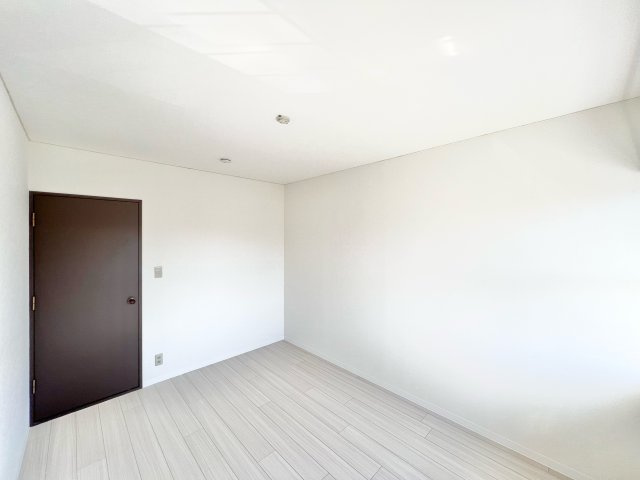 メゾン・ミキの洋室|きれいな洋室です