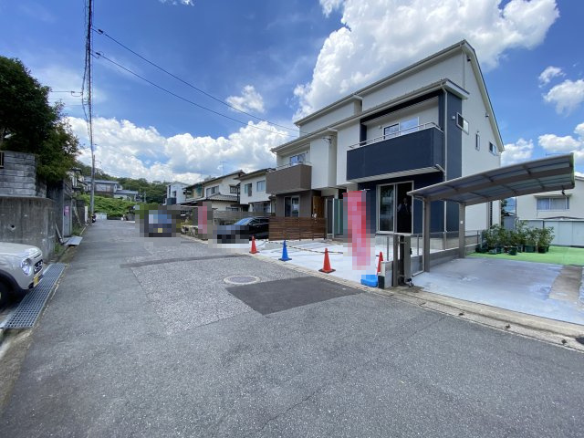中古戸建　相田7丁目(Ａ／ＡＢ）の前面道路含む現地写真