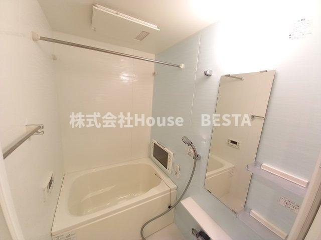 シャーメゾン神戸の浴室