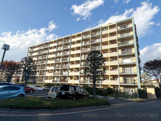 【外観】 | 南側5階角住戸につき陽当り良好です。