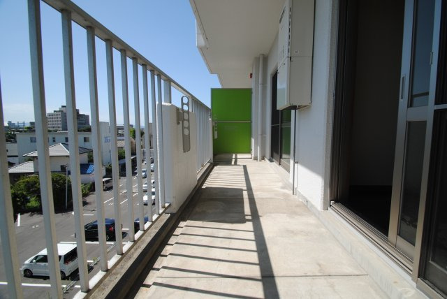 ＲｅＭＩＮＥ（リ・ミネ）のバルコニー