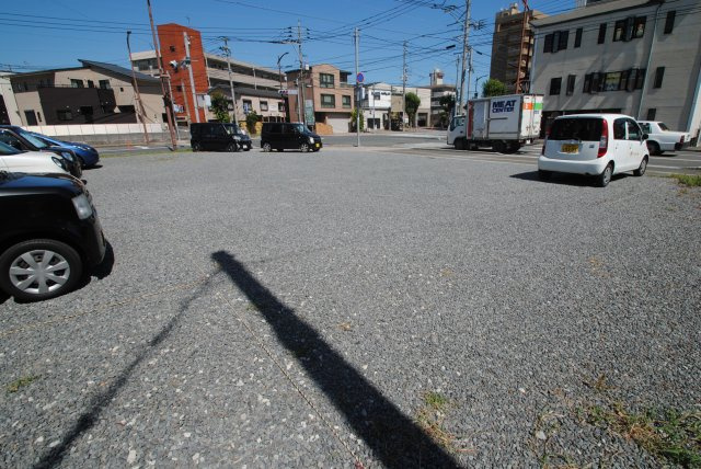 ＲｅＭＩＮＥ（リ・ミネ）の駐車場