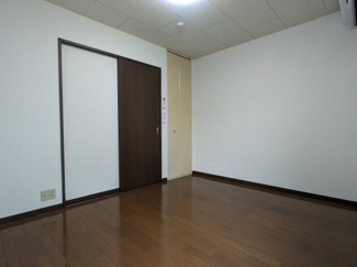 【洋室】 | リリーハウス