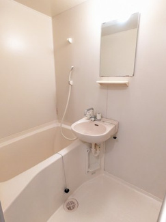 【浴室】 | リリーハウス