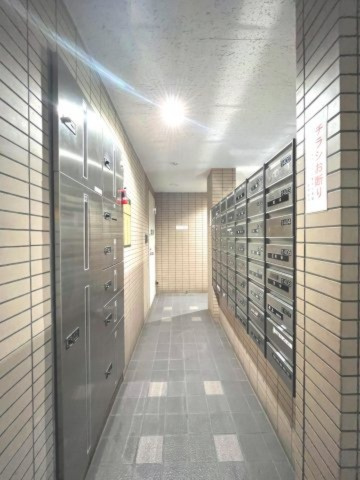 【設備】 | ファミール亀有弐番館 | 郵便受け、宅配ボックスが併設されています。