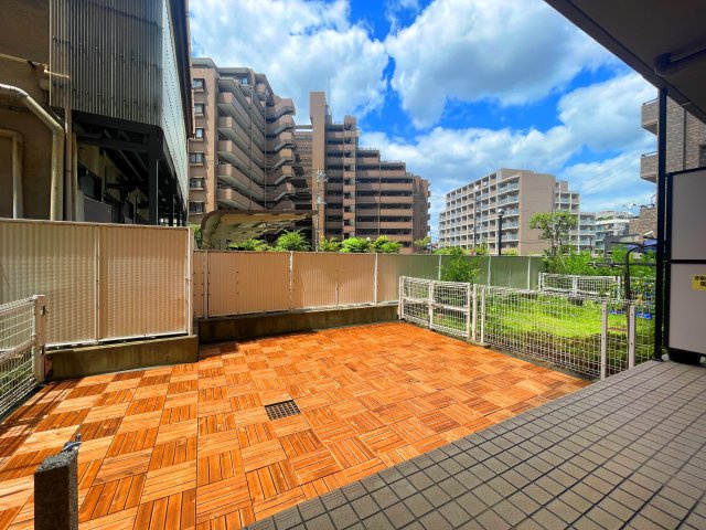 【庭】 | ファミール亀有弐番館 | テラス・専用庭付き物件！バルコニータイル設置！