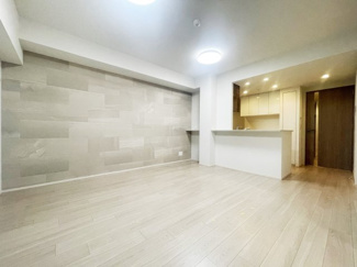 【外観】 | 【当社売主】仲介手数料無料！アフター保証付！
●新規内装リフォーム物件！
●南東向きリバービュー！