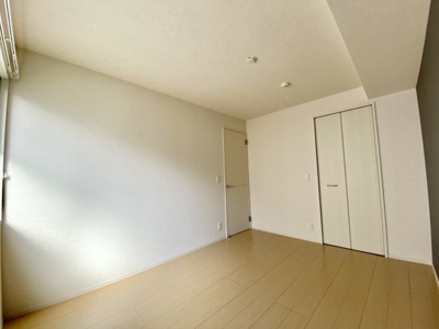 【洋室】 | エミネンス・ジュン