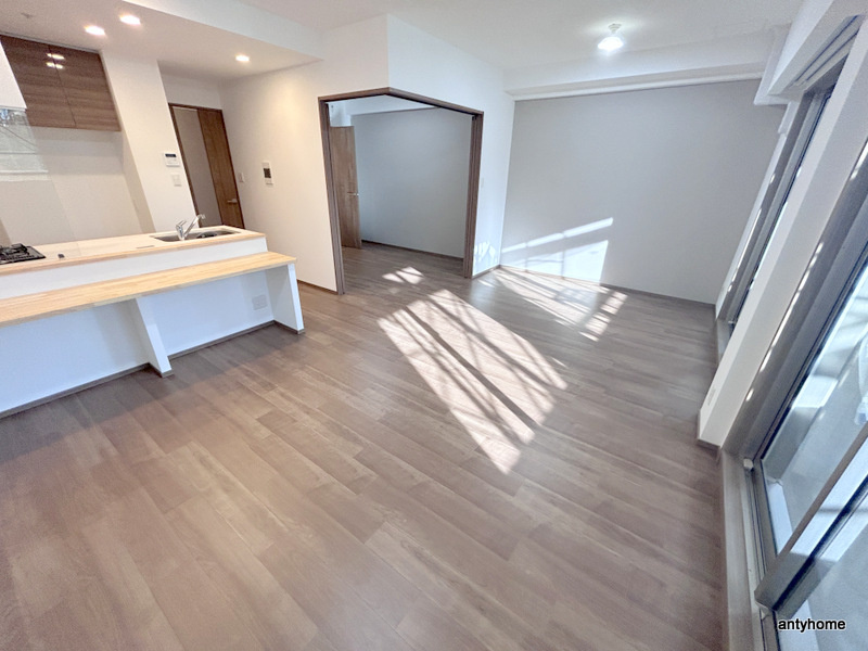 スプランディッド難波WESTⅢ　仲介手数料の洋室