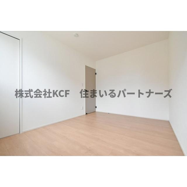 HOOKED HOUSE 一條の洋室|個人の部屋や寝室として使える洋室です