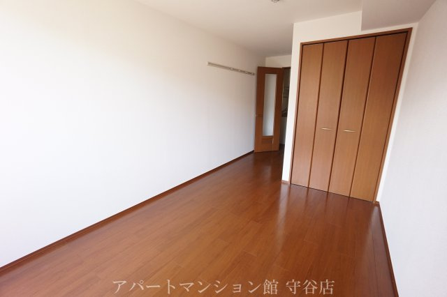第二AMビルの寝室