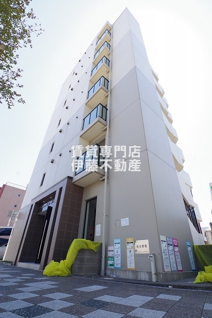 Pura Vida幅下の外観