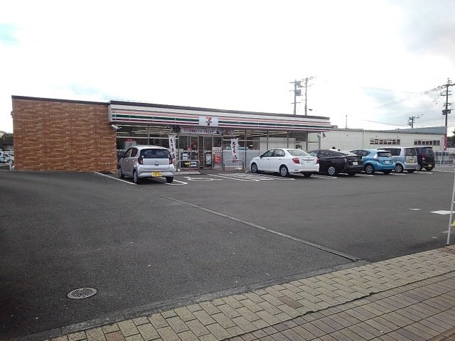 ボニータ　カサス　Ⅱの周辺|セブンイレブン八女本町店まで780m