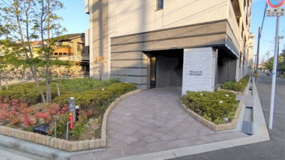 【エントランス】 | レジュールアッシュ淡路駅前 | おしゃれなエントランスです